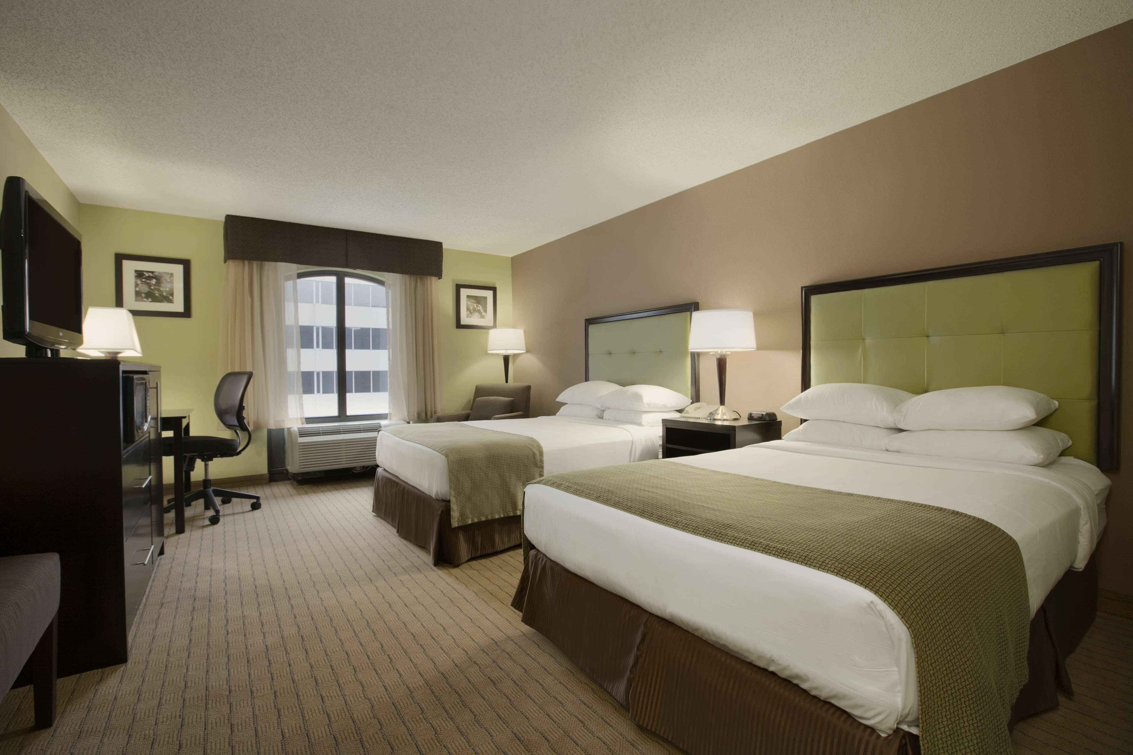 Days Inn By Wyndham Baltimore Inner Harbor Экстерьер фото