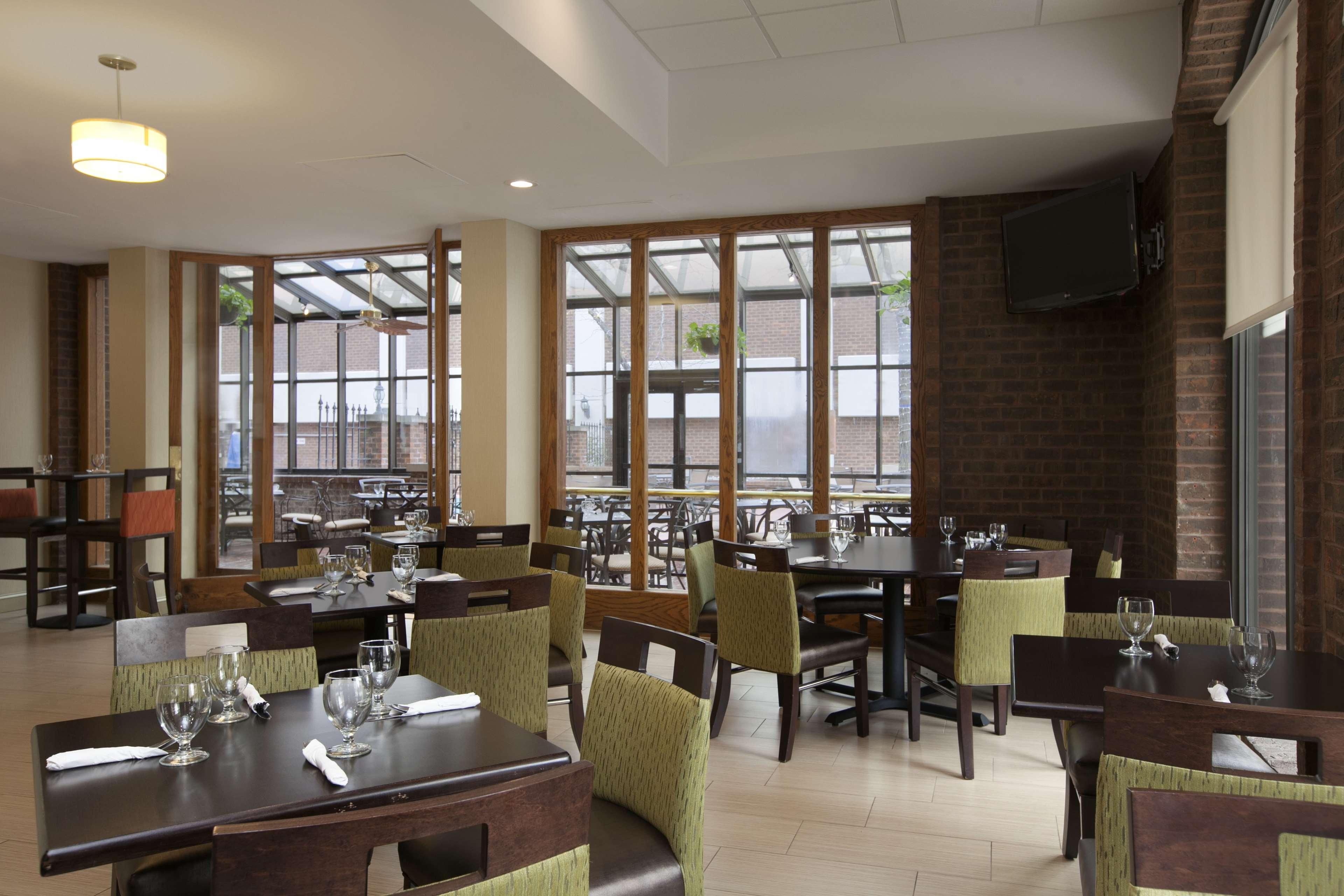 Days Inn By Wyndham Baltimore Inner Harbor Экстерьер фото