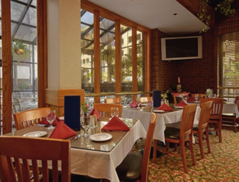 Days Inn By Wyndham Baltimore Inner Harbor Ресторан фото